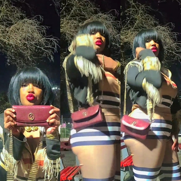 Gucci GG Interlocking 1973 Leather Purple Chain Wallet Authentic Brand New - Picture 4 of 17